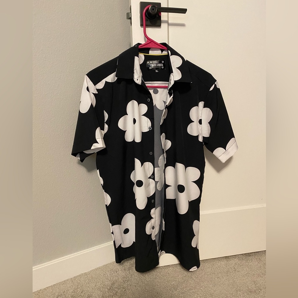 Black and white floral top